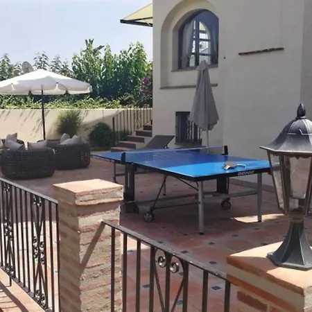 Amazing To Rent At - Near Beaches *